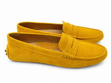 Load image into Gallery viewer, Mocassin Missy Penny Ocra Made in Italy