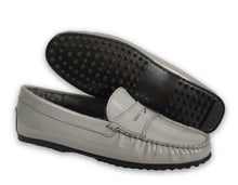 Load image into Gallery viewer, Mocassin Vincenza Light Grey