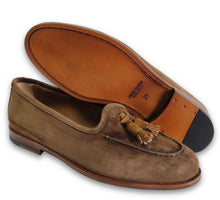 Load image into Gallery viewer, College Sofia Brown