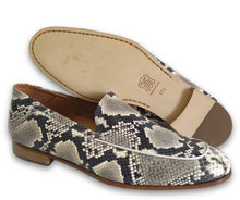Load image into Gallery viewer, Moccasin Luigi stampa Pitone