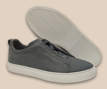 Load image into Gallery viewer, Sneaker Nabuk Grigio - Made in Italy -