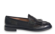 Load image into Gallery viewer, Moccassin Gloria Navy Blue
