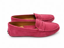 Load image into Gallery viewer, Mocassin Missy Penny Magenta-Made in Italy
