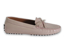 Load image into Gallery viewer, Moccassin Tania Pink
