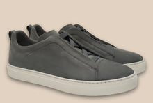 Load image into Gallery viewer, Sneaker Nabuk Grigio - Made in Italy -
