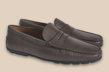 Load image into Gallery viewer, Mocassino Penny Marrone - Made in Italy -
