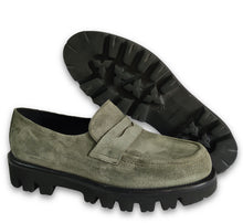 Load image into Gallery viewer, Mocassin Tara Smoked-Green
